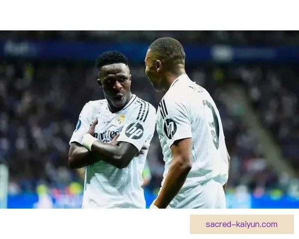 姆巴佩点球主罚表现稳健，助力球队在联赛中取得关键胜利