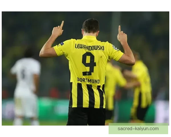 多特锋线近期表现稳健，进攻端持续提升